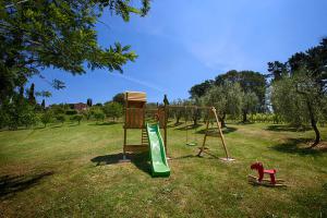 Holiday agriturismo with private swimming pool in Liguria, Italy.18