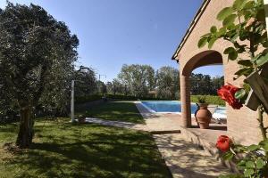 Holiday agriturismo with private swimming pool in Liguria, Italy.37