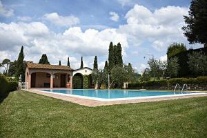 Holiday agriturismo with private swimming pool in Liguria, Italy2