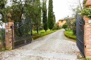 Holiday agriturismo with a private swimming pool in Tucany, Italy 4