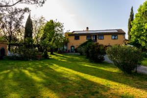 Holiday agriturismo with a private swimming pool in Tucany, Italy 7