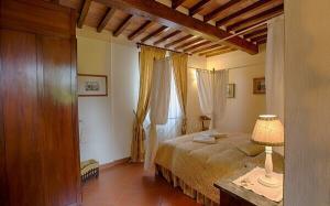 holiday apartment with private swimming pool in Liguria, Italy 5